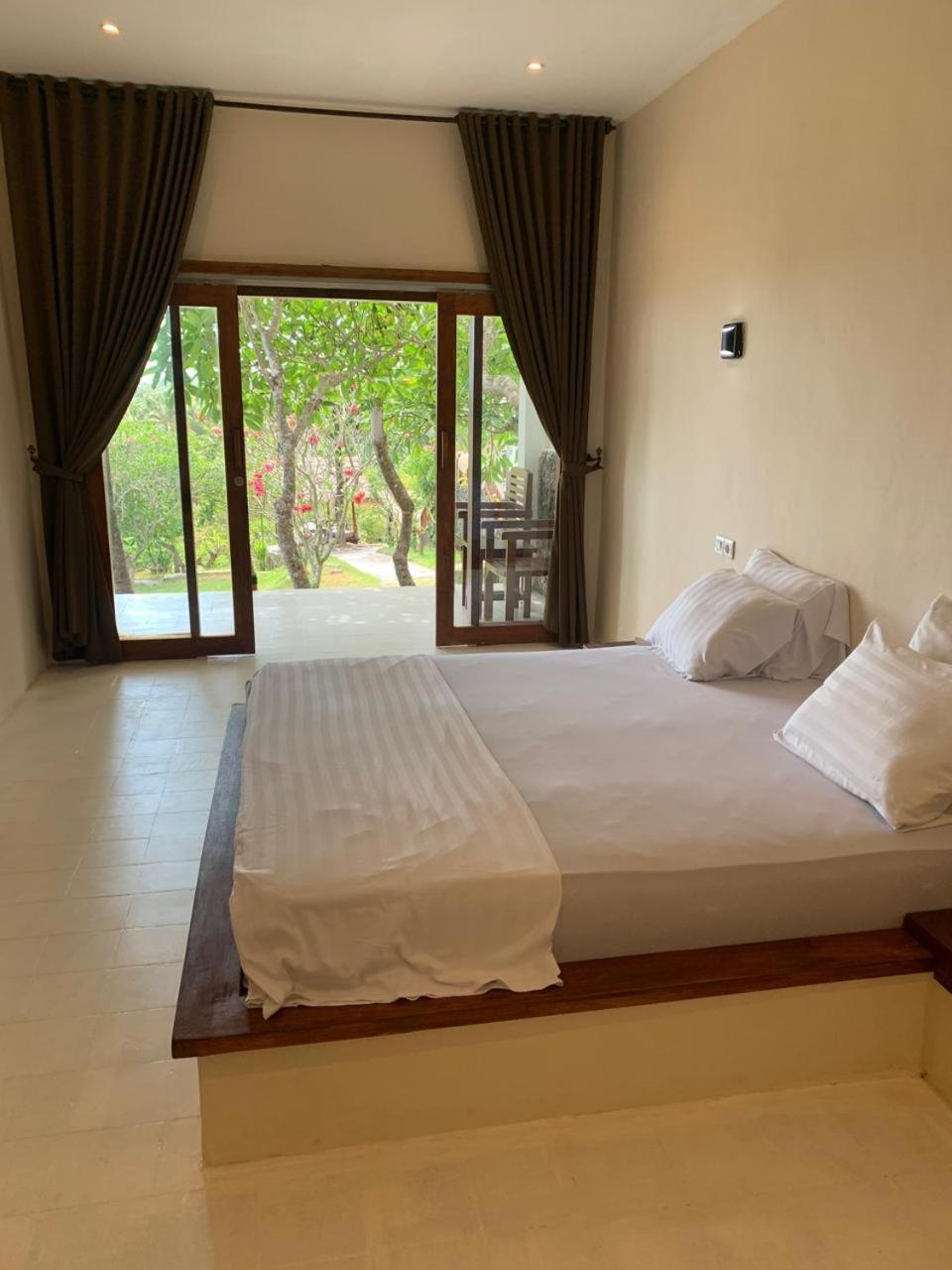 Lombok Coconut Hotel Mangsit Екстериор снимка