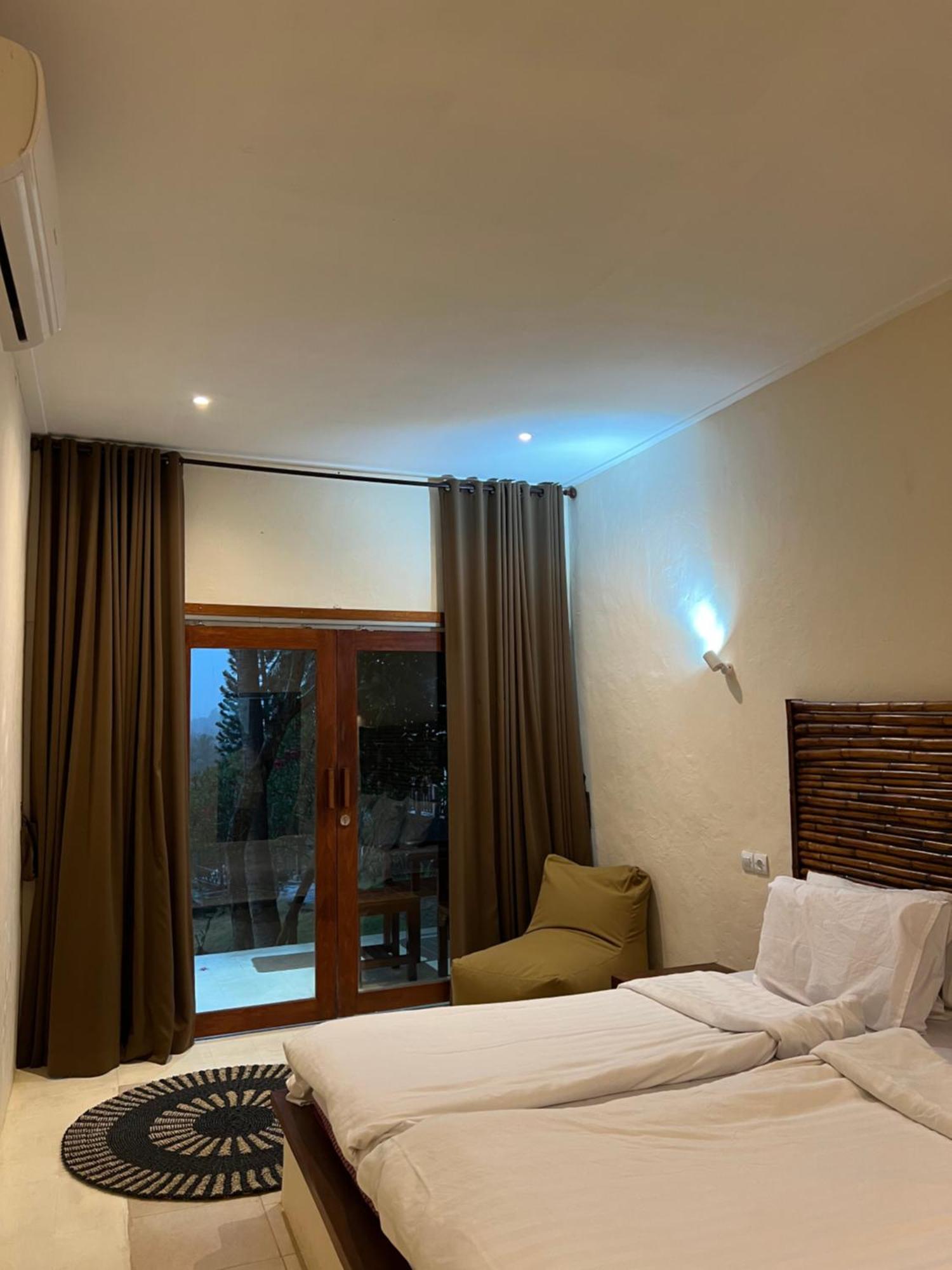 Lombok Coconut Hotel Mangsit Екстериор снимка